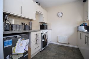 Kitchen- click for photo gallery